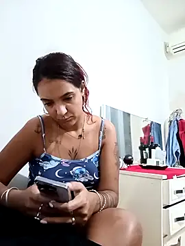 Pantaneirasexy online show from April 7, 2026, 6:19 pm