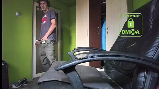 BigCumShoot online show from September 28, 2025, 6:52 am