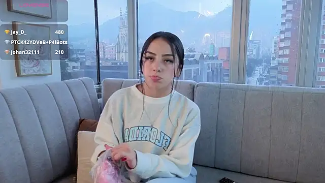 Daphne chers online show from March 25, 2026, 8:04 pm