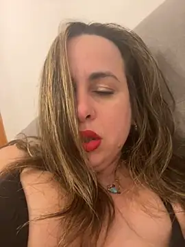 laarti online show from February 11, 2026, 9:20 pm