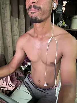 Loveinsync online show from April 25, 2026, 7:33 am