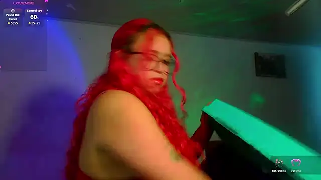 Snapshot of EstefyTabbo chatting on April 28, 2026, 5:07 pm EstefyTabbo online show from April 28, 2026, 5:07 pm