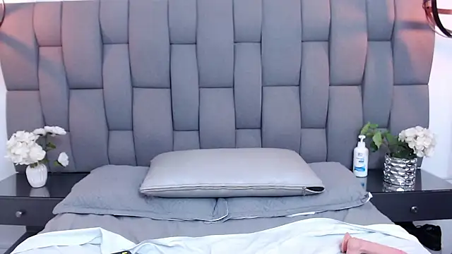 Snapshot of Sofiavillegaz chatting on February 6, 2025, 2:48 pm Sofiavillegaz online show from February 6, 2025, 2:48 pm