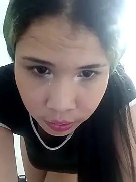 kimberlitaz online show from March 7, 2025, 4:24 am