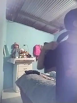 Ariell Kieran online show from April 12, 2026, 10:15 pm