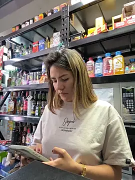 Andrea18 blonde online show from February 20, 2026, 5:24 pm