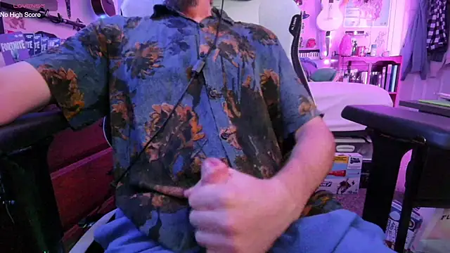 AaronSkeetman online show from July 10, 2026, 6:50 am