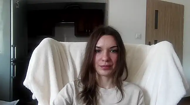 aurora lust online show from February 24, 2025, 10:37 am