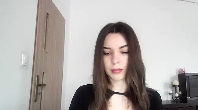 aurora lust online show from March 11, 2025, 7:37 am