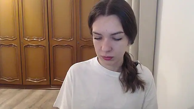 aurora lust online show from October 28, 2025, 6:28 am