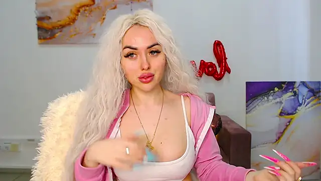 Snapshot of MissisCaty chatting on March 21, 2025, 9:45 am MissisCaty online show from March 21, 2025, 9:45 am