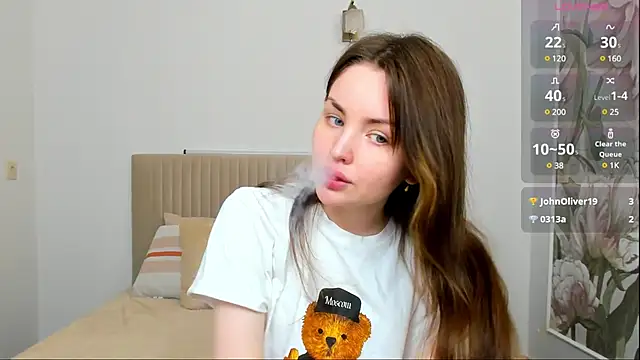 Lora Rosee online show from March 5, 2025, 11:06 am