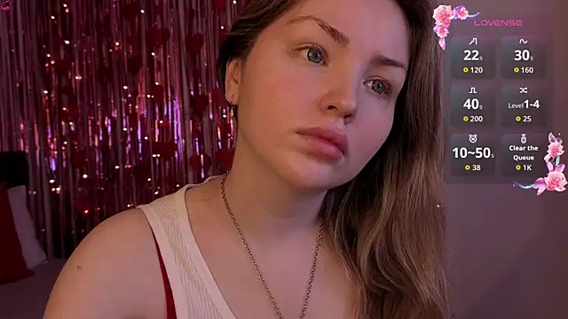 Lora Rosee online show from April 3, 2026, 2:15 pm