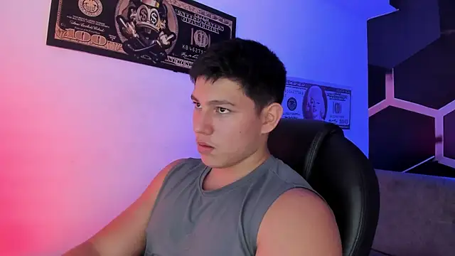 JamesCr  online show from September 30, 2025, 3:00 am