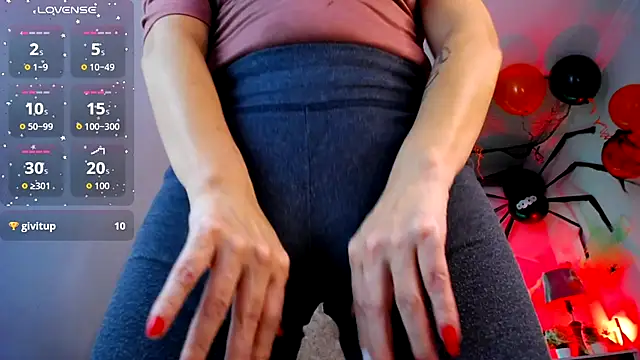 Alexaamoon  online show from October 17, 2025, 10:56 pm