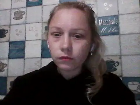 Snapshot of Anna_wey chatting on April 21, 2026, 6:01 pm Anna wey online show from April 21, 2026, 6:01 pm