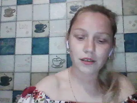 Snapshot of Anna_wey chatting on May 8, 2026, 6:57 pm Anna wey online show from May 8, 2026, 6:57 pm