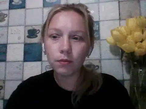 Snapshot of Anna_wey chatting on May 13, 2026, 7:22 pm Anna wey online show from May 13, 2026, 7:22 pm