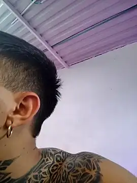 7 Saturno 7 online show from February 8, 2025, 7:27 pm