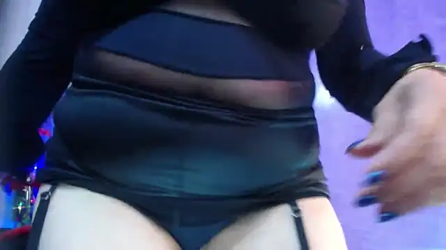 sarasmith3 online show from October 5, 2025, 3:54 pm