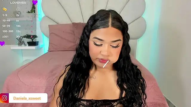 Danielaangelina online show from January 7, 2026, 7:11 am