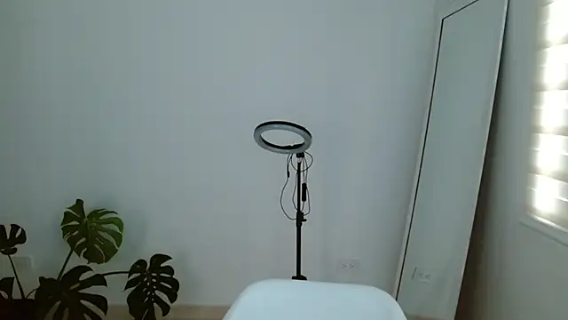 Snapshot of ggor4w33 chatting on February 3, 2025, 9:50 pm ggor4w33 online show from February 3, 2025, 9:50 pm