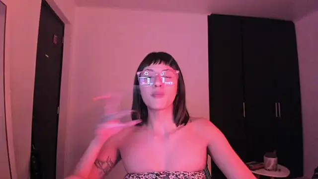 Snapshot of ggor4w33 chatting on October 4, 2025, 11:14 pm ggor4w33 online show from October 4, 2025, 11:14 pm