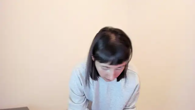 Snapshot of ggor4w33 chatting on October 15, 2025, 6:35 am ggor4w33 online show from October 15, 2025, 6:35 am