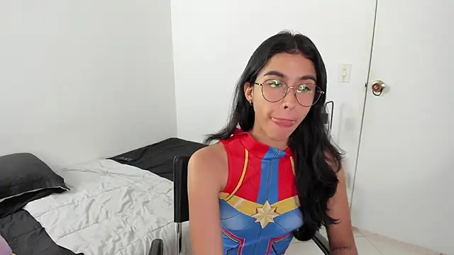 Snapshot of Mazikeen__18 chatting on March 19, 2026, 1:15 pm Mazikeen 18 online show from March 19, 2026, 1:15 pm