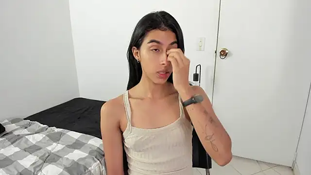 Snapshot of Mazikeen__18 chatting on March 30, 2026, 1:01 pm Mazikeen 18 online show from March 30, 2026, 1:01 pm