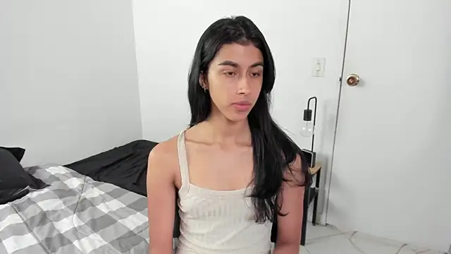 Snapshot of Mazikeen__18 chatting on April 3, 2026, 1:53 pm Mazikeen 18 online show from April 3, 2026, 1:53 pm