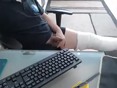 ruplumber online show from February 4, 2025, 12:00 pm