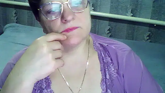 ElzaJewel online show from February 17, 2026, 8:04 pm