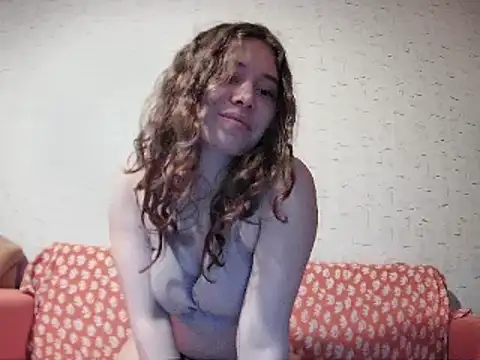 girliemilk online show from March 21, 2025, 5:23 pm