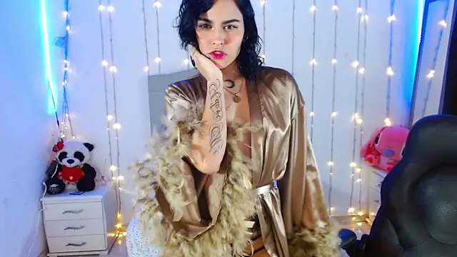 Snapshot of veronica_luar chatting on September 28, 2025, 4:18 am veronica luar online show from September 28, 2025, 4:18 am