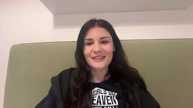 Petitecookie online show from March 5, 2026, 8:27 pm