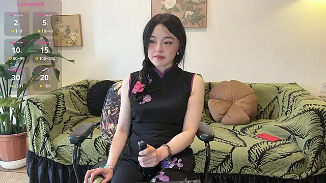 nanaliu6 online show from March 1, 2026, 3:52 am