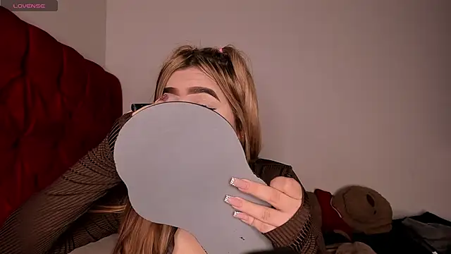 akirahattori online show from April 16, 2026, 3:18 am