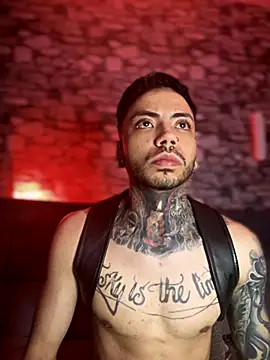 Snapshot of Walker_Thomas1 chatting on September 13, 2025, 2:00 am Walker Thomas1 online show from September 13, 2025, 2:00 am