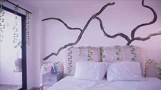 soidai miiu online show from October 2, 2025, 8:27 pm