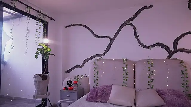 soidai miiu online show from October 29, 2025, 2:19 pm