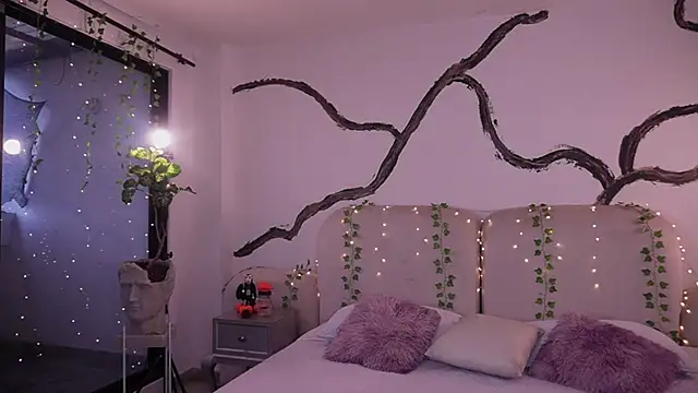 soidai miiu online show from November 3, 2025, 9:16 pm