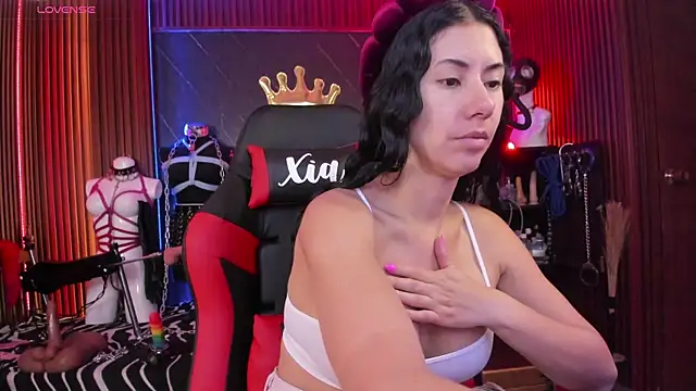 XiaQueen online show from April 12, 2026, 3:28 pm