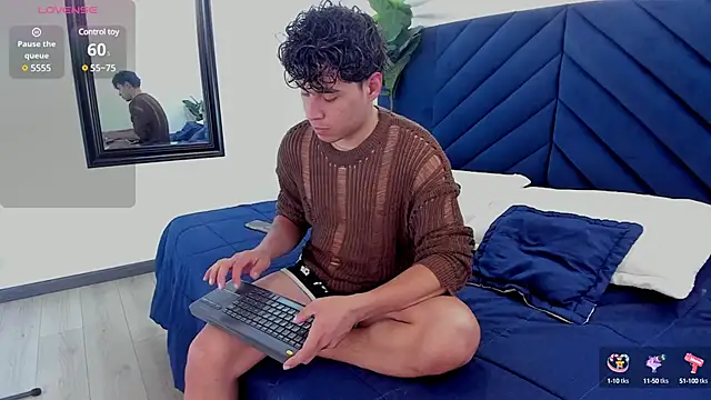 Snapshot of Gabriell_ramirez chatting on February 28, 2025, 3:48 am Gabriell ramirez online show from February 28, 2025, 3:48 am