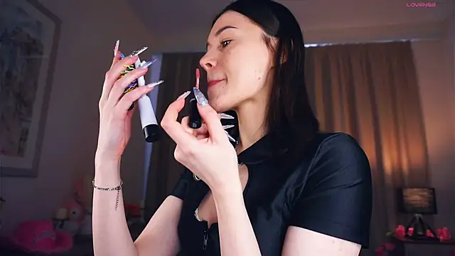 Snapshot of EleneBrach chatting on March 21, 2025, 6:49 am EleneBrach online show from March 21, 2025, 6:49 am