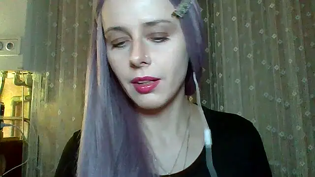 Snapshot of LuminousLady chatting on February 26, 2025, 7:38 pm LuminousLady online show from February 26, 2025, 7:38 pm