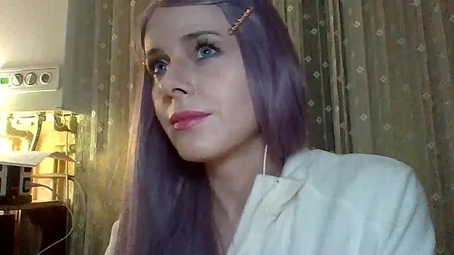 Snapshot of LuminousLady chatting on March 3, 2025, 11:46 pm LuminousLady online show from March 3, 2025, 11:46 pm