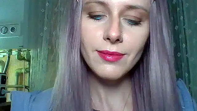 Snapshot of LuminousLady chatting on March 9, 2025, 9:36 pm LuminousLady online show from March 9, 2025, 9:36 pm