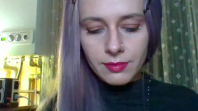 Snapshot of LuminousLady chatting on March 10, 2025, 9:29 pm LuminousLady online show from March 10, 2025, 9:29 pm