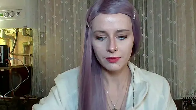 Snapshot of LuminousLady chatting on March 15, 2025, 6:32 pm LuminousLady online show from March 15, 2025, 6:32 pm